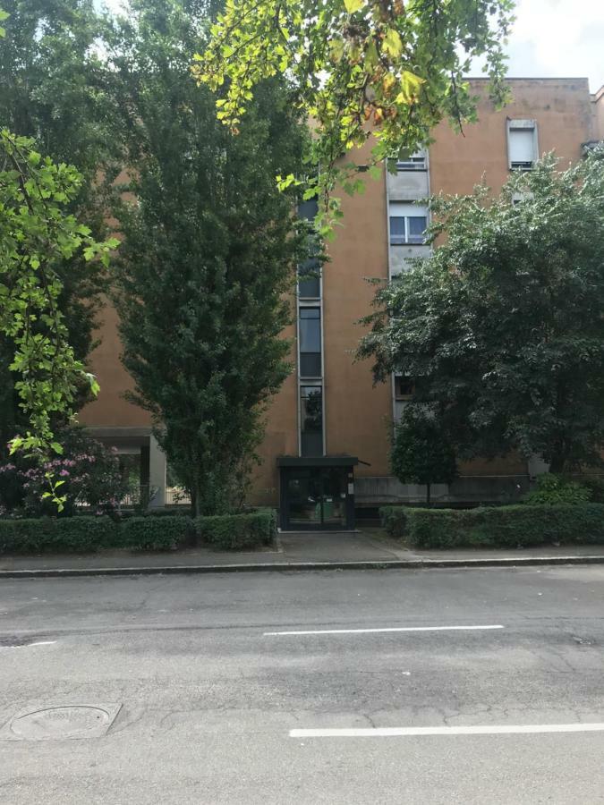 B&B Appartamento Anna ボローニャ エクステリア 写真
